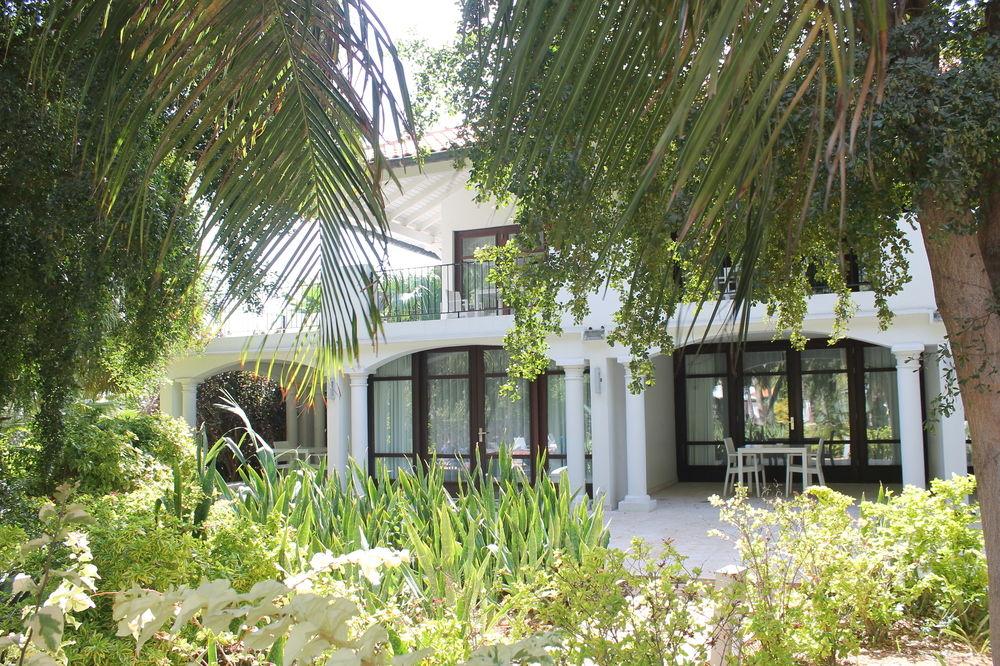 Floris Suite Hotel - Spa & Beach Club - Adults Only Piscadera Bay Eksteriør bilde