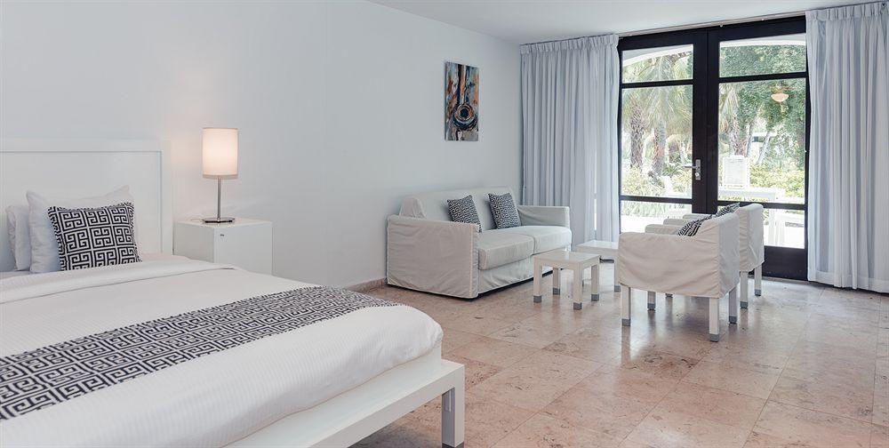Floris Suite Hotel - Spa & Beach Club - Adults Only Piscadera Bay Eksteriør bilde