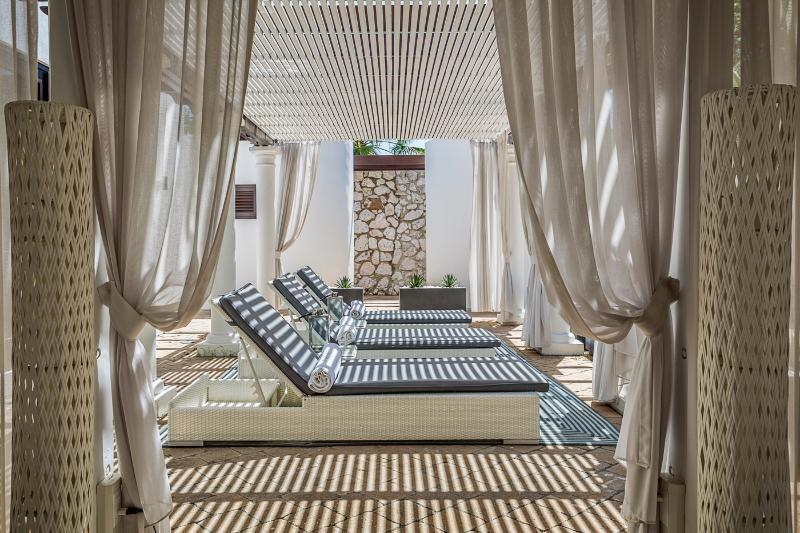 Floris Suite Hotel - Spa & Beach Club - Adults Only Piscadera Bay Eksteriør bilde